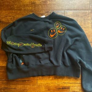 Oversized Cropped NIKE sweatshirt 😊 Go the Extra Smile
